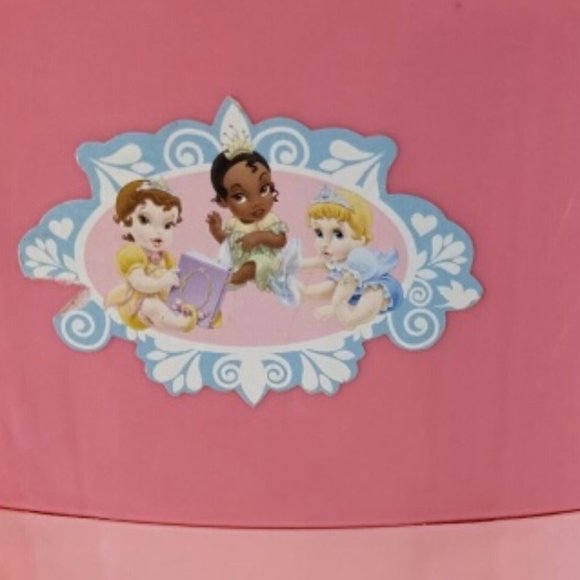 Disney Baby Princess doll carrier with accessories - Picture 4 of 7